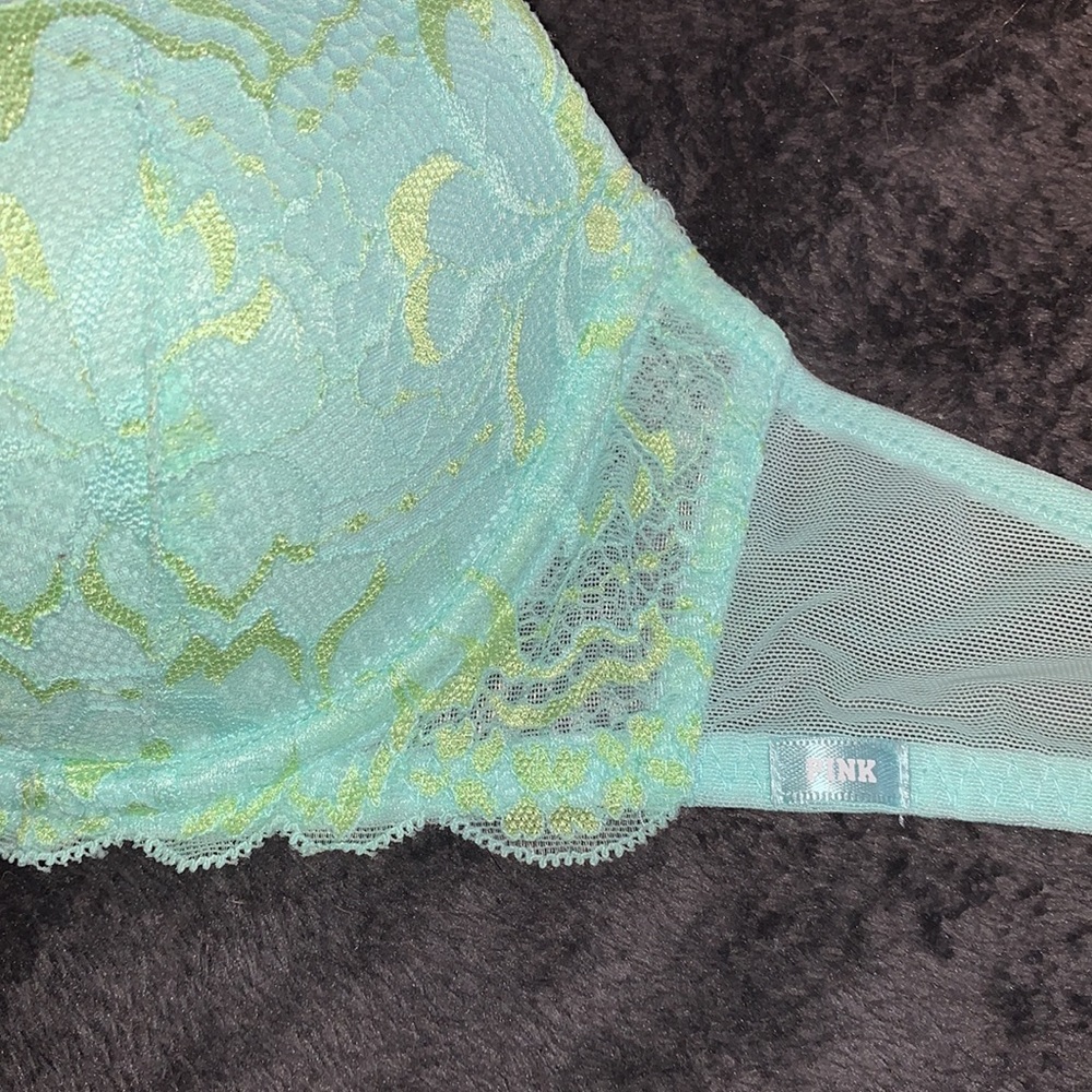 PINK Victoria’s Secret 34B push-up/pigeonnant. Sexy lace - Picture 6 of 7